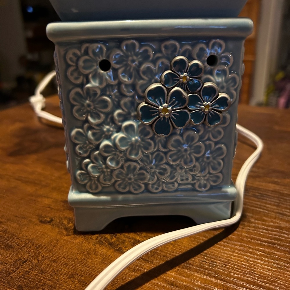 Floral Blue Ceramic Wax Warmer